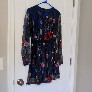Floral Embroidered Dress, Size M (6)